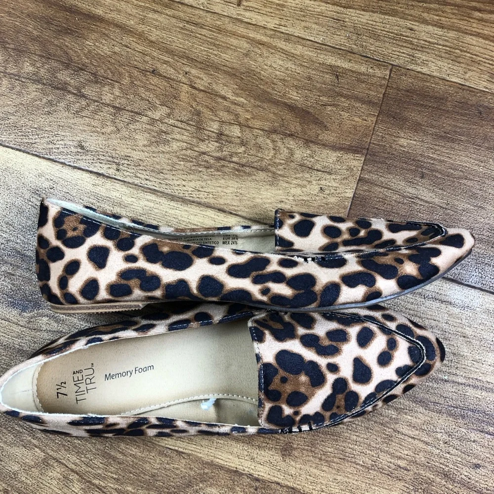 Time & True Leopard Print Slip On Flats Shoes - Picture 5 of 11